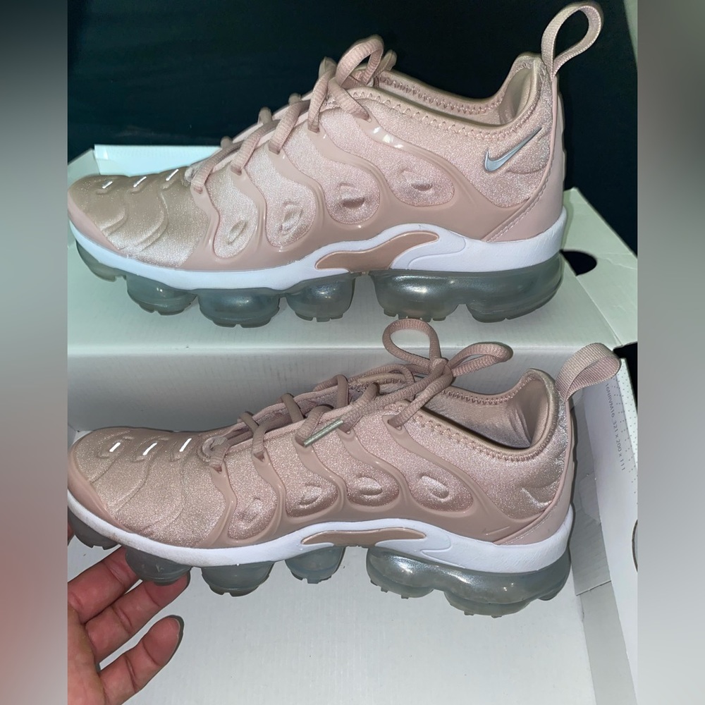 Nike vapormax women 8.5